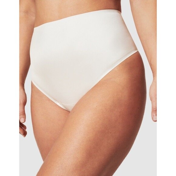 Spanx Satin Shaping Thong Large White Smoothing Slimming Quick Dry Seamless - Picture 1 of 8